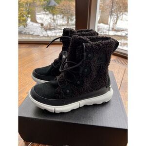 Still NWT Sorel Women's Explorer II Joan Cozy Boots Size 6 Black